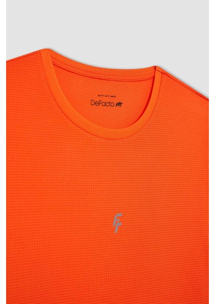 Fit Slim Fit Dar Kesim Bisiklet Yaka Baskılı Sporcu Kısa Kollu Tişört