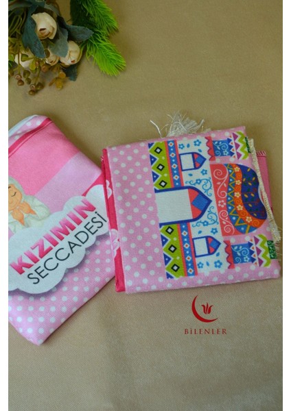 Çantalı Kız Çocuk Seccadesi-Kızımın Seccadesi (Pembe) modelleri
