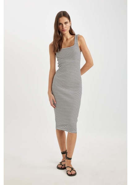 Bodycon Vücudu Saran Kare Yaka Çizgili Fitilli Kaşkorse Askılı Midi Elbise