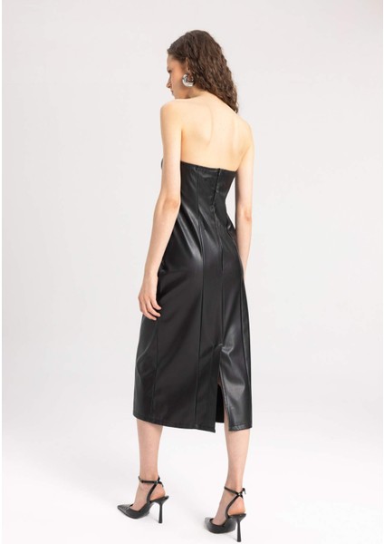 Bodycon Vücudu Saran Straplez Basic Düz Yırtmaçlı Suni Deri Midi Elbise C2284AX24SP