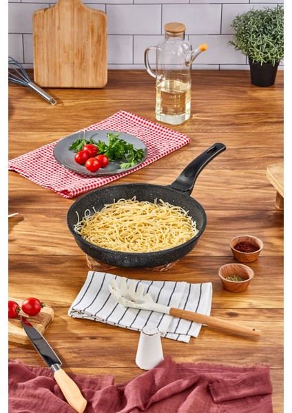 Rss Lav Döküm Saplı Tava 28CM fırsatları