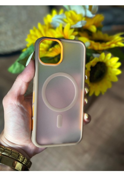 iPhone 13 Cep Telefonu Magesafe Destekli Kılıf