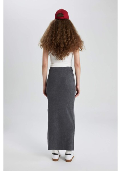 Fitilli Kaşkorse Yırtmaçlı Yıkamalı Soluk Efektli Maxi Etek