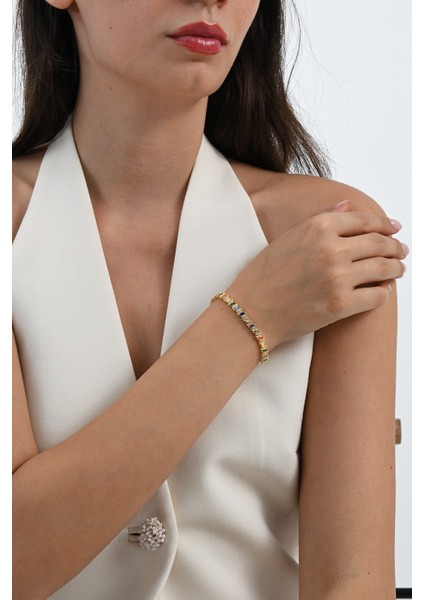 925 Ayar Gümüş Altın Yaldızlı Renkli Marquise (Markiz) Kesim Zirkon Taşlı Işıltı Seli Gümüş Bileklik SGTL13069GOLD modelleri