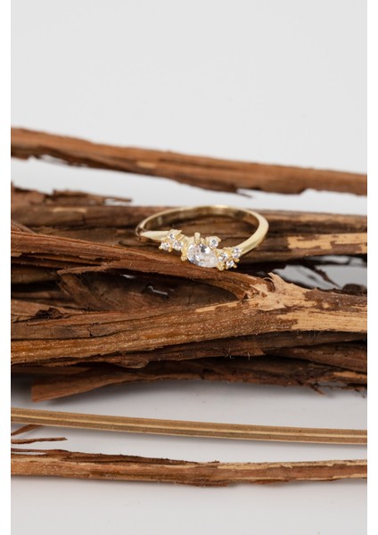 Gümüş Altın Yaldızlı Damla (Pear) Kesim Zirkon Taşlı Nazende Yüzük fırsatları