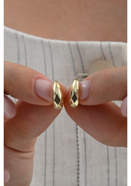 925 Ayar Gümüş Altın Yaldızlı Desenli Italyan Modeli U Halka Küpe SGTL13071GOLD