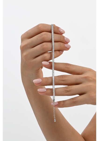 Gümüş Rodyumlu Baget Kesim Zirkon Sıra Taşlı Su Yolu Modeli Gümüş Bileklik SGTL13051RODAJ