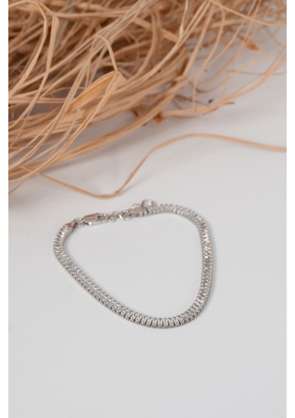 Gümüş Rodyumlu Baget Kesim Zirkon Sıra Taşlı Su Yolu Modeli Gümüş Bileklik SGTL13051RODAJ fırsatları