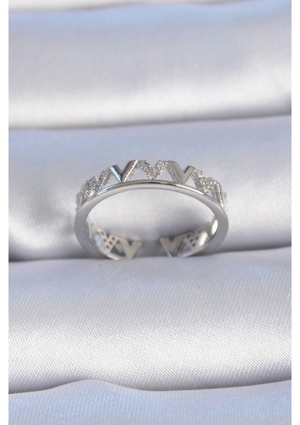 Pirinç Gümüş Renk V Model Zirkon Taşlı Kadın Yüzük