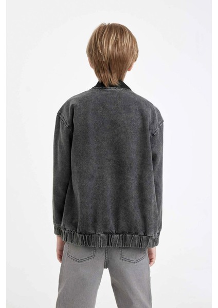 Erkek Çocuk Kolej Yaka Fermuarlı Cepli Mevsimlik Baskılı Jean Bomber Ceket C3685A824AU