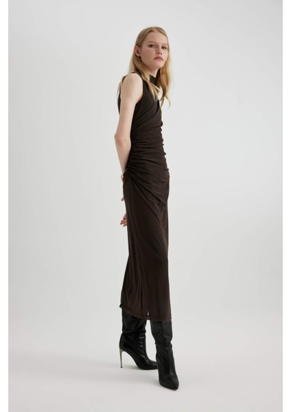 Bodycon Vücudu Saran Yarım Balıkçı Yaka Basic Düz Tül Kolsuz Maxi Abiye Elbise