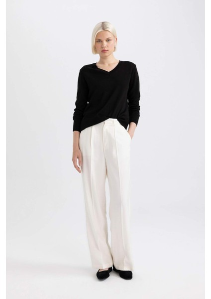 Relax Fit Yumuşak Dokulu V Yaka Basic Düz Siyah Triko Kazak C4024AX24WN