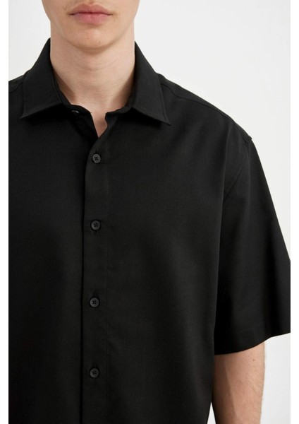 Relax Fit Yazlık Tensel Kısa Kollu Siyah Gömlek C4316AX24SM