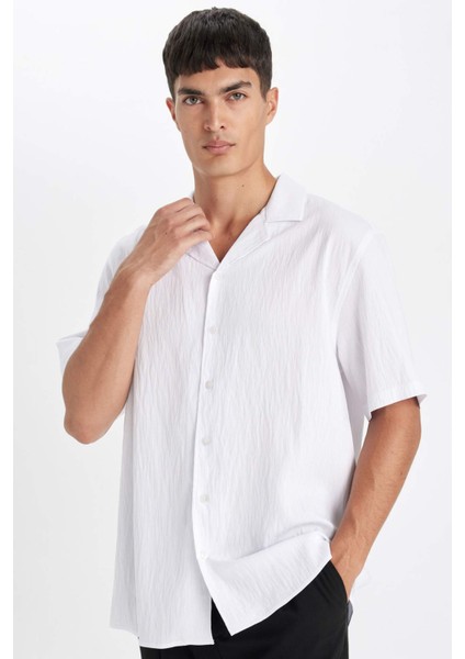 Beyaz Relax Fit Rahat Kesim Polo Yaka Krinkıl Kısa Kollu Gömlek C4127AX24AU