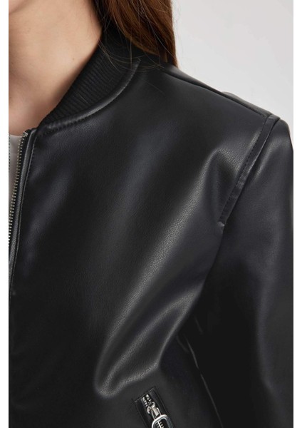 Kolej Yaka Düz Fermuarlı Cepli Suni Deri Bomber Ceket C2686AX24AU