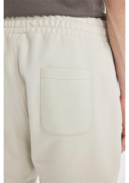 %100 Pamuk Slim Fit Dar Kesim Dar Paça Cepli Basic Düz Şort B8673AX24SM