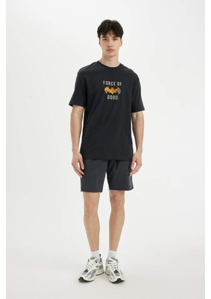 %100 Pamuk Slim Fit Dar Kesim Dar Paça Cepli Basic Düz Şort