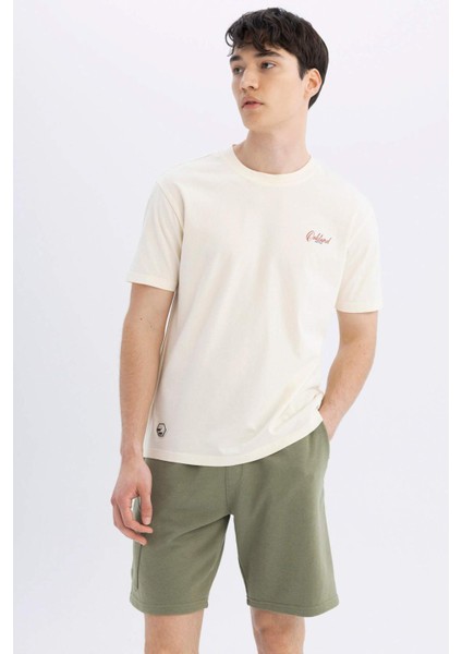 Regular Fit Düz Paça Kargo Cepli Basic Düz Şort B8795AX24SM