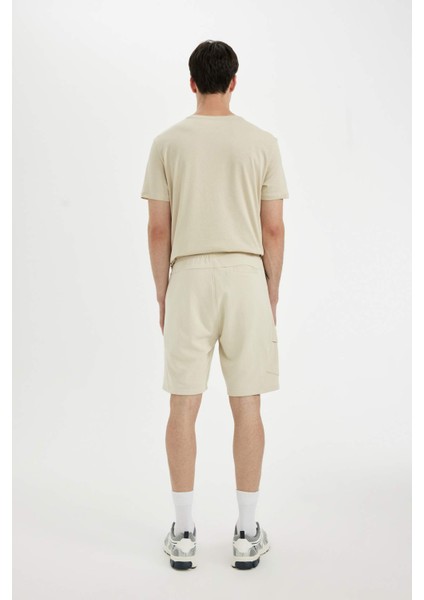 Regular Fit Düz Paça Kargo Cepli Basic Düz Şort B8795AX24SM
