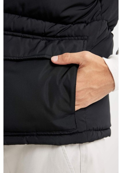 Su İtici Hafif Şişme Yelek Çıkarılabilir Kapüşonlu Fermuarlı Cepli Mevsimlik W5509AZ24AU