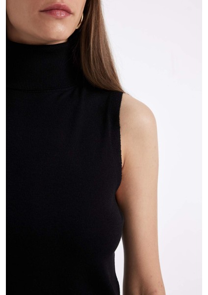 Siyah Regular Fit Balıkçı Yaka Kolsuz Basic Düz Triko Kazak U8250AZ24AU