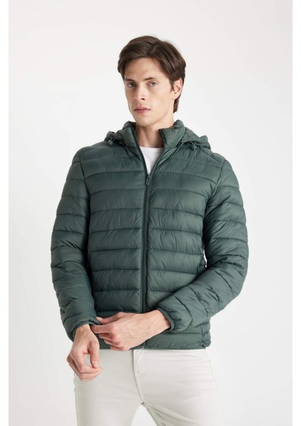 Su İtici Hafif Şişme Mont Slim Fit Dar Kesim Kapüşonlu Fermuarlı Cepli Mevsimlik N4661AZ24AU