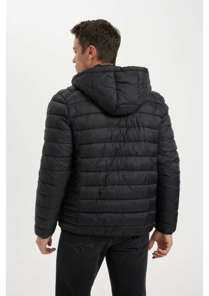 Su İtici Hafif Şişme Mont Slim Fit Dar Kesim Kapüşonlu Fermuarlı Cepli Mevsimlik N4661AZ24AU