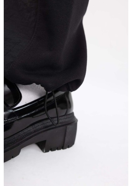 Jogger Eşofman Altı Basic Düz Beli Lastikli Ayarlanabilir Lastik Paçalı Cepli C0122AX24SP