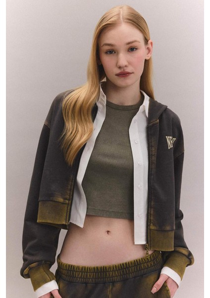 Coool Crop Kapüşonlu Baskılı Soluk Yıkama Efektli Kalın Fermuarlı Sweatshirt C4475AX24SP