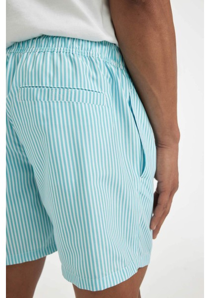 Çizgili File Astarlı Kısa Boy Deniz Şortu U0024AZ24HS