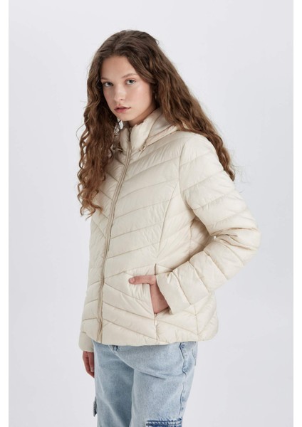 Su Geçirmez Hafif Şişme Mont Kapüşonlu Kapitoneli Fermuarlı Cepli Basic Düz Mevsimlik B2030AX24AU