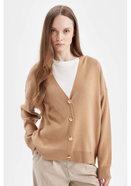 Relax Fit V Yaka Basic Düz Düğmeli Triko Hırka C5282AX24AU