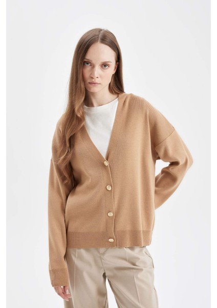 Relax Fit V Yaka Basic Düz Düğmeli Triko Hırka C5282AX24AU