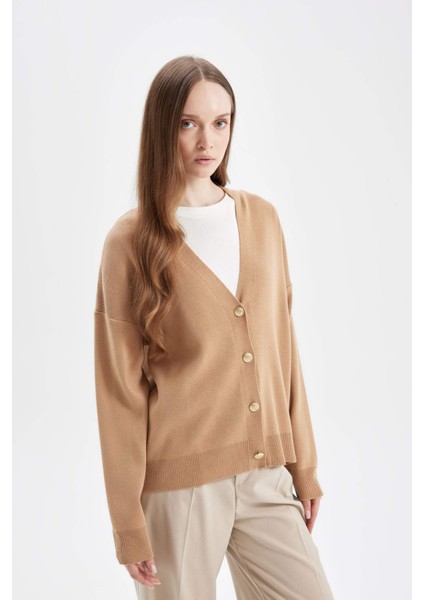 Relax Fit V Yaka Basic Düz Düğmeli Triko Hırka C5282AX24AU