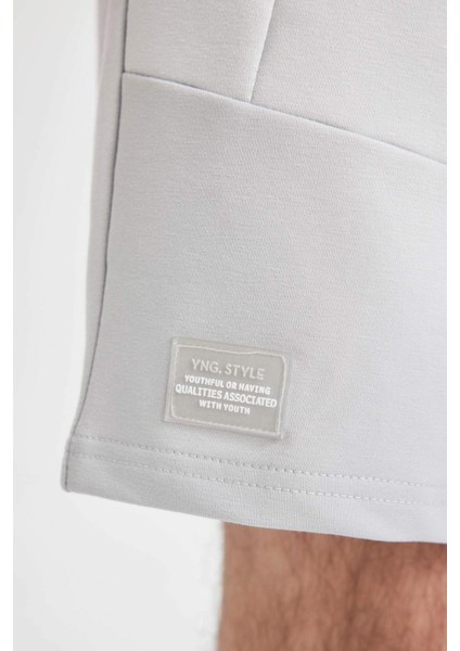 Slim Fit Dar Kesim Dar Paça Basic Düz Şort B8674AX24SM