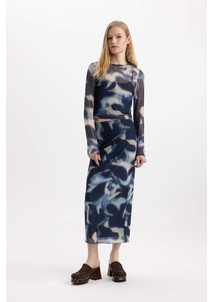 Slim Fit Dar Kesim Bisiklet Yaka Desenli Tül Uzun Kollu Bluz C5447AX24SP