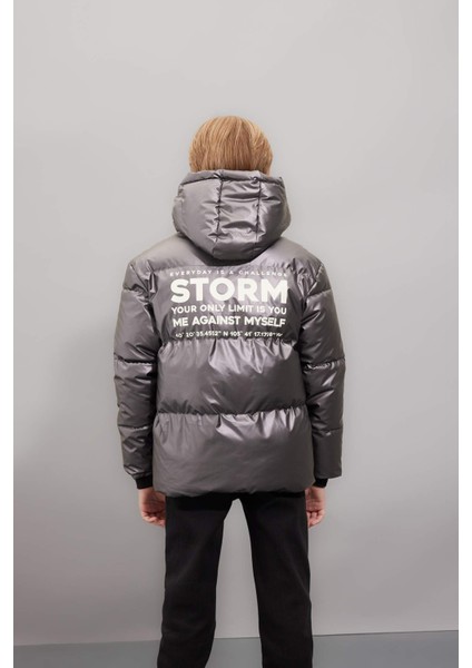 Erkek Çocuk Su İtici Ribana Kollu Kapüşonlu Polar Astarlı Şişme Mont C5524A824WN