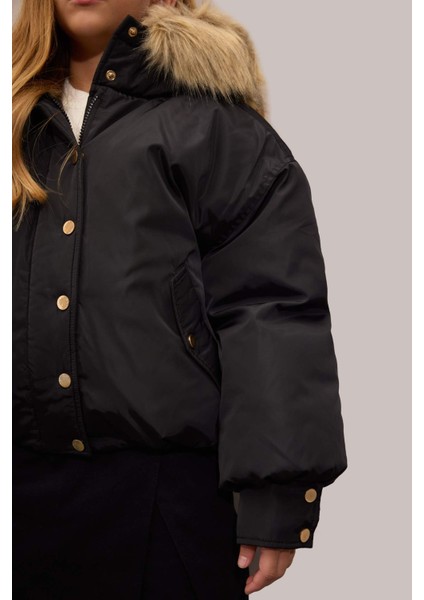 Kız Çocuk Kapüşonlu Çıtçıtlı Fermuarlı Cepli Mont C5488A824WN