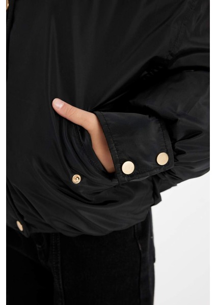 Kız Çocuk Kapüşonlu Çıtçıtlı Fermuarlı Cepli Mont C5488A824WN