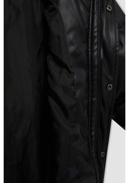 Erkek Çocuk Su İtici Kapüşonlu Çıtçıt Fermuarlı Cepli Suni Deri Mont C5572A824WN