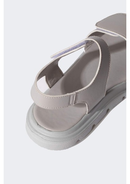 Kız Çocuk Cırt Cırtlı Tırtıklı Taban Suni Deri Sandalet C2802A824SM