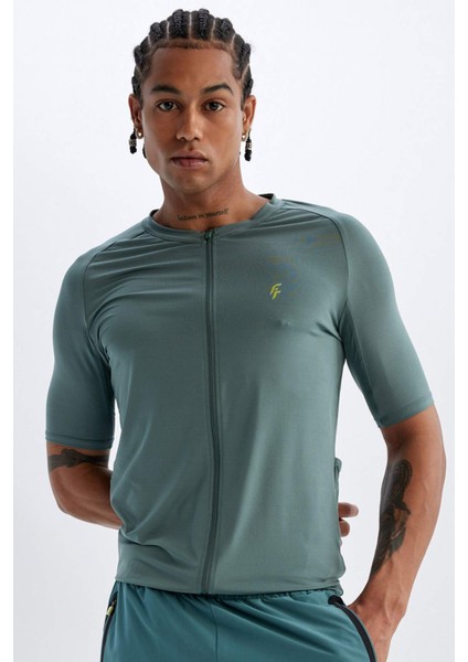 Slim Fit Dar Kesim Bisiklet Yaka Fermuarlı Ağır Kumaş Sporcu Kısa Kollu Tişört B5144AX24SP