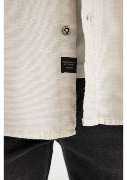 Slim Fit Dar Kesim Pamuklu Basic Düz Uzun Kollu Gömlek A4644AX24AU