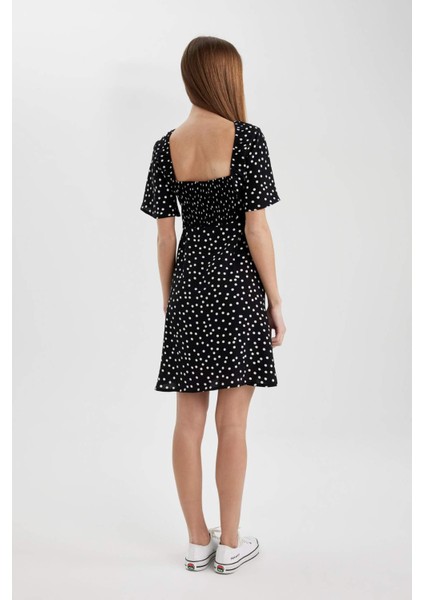 V Yaka Çiçekli Maroken Mini Kısa Kollu Kırmızı Elbise