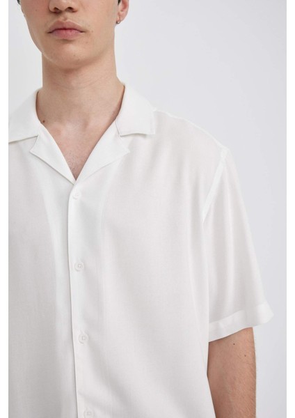Regular Fit Yazlık Apaş Yaka Viskon Basic Düz Kısa Kollu Beyaz Gömlek C4735AX24SM