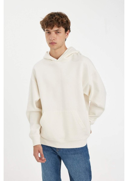 Oversize Geniş Kalıp Kapüşonlu Kanguru Cepli Basic Düz Sweatshirt A4331AX24AU