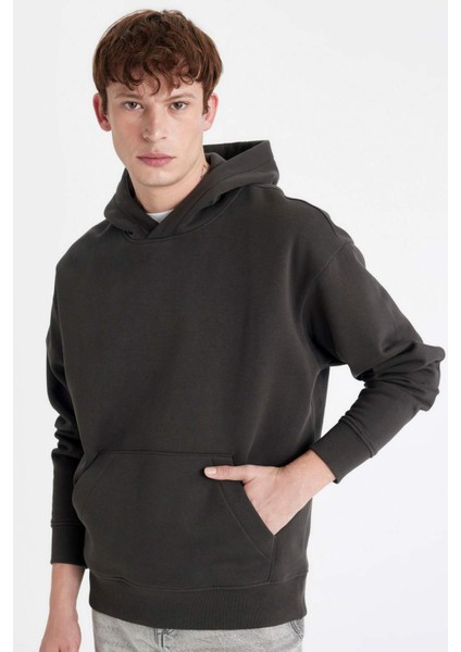 Oversize Geniş Kalıp Kapüşonlu Kanguru Cepli Basic Düz Sweatshirt A4331AX24AU