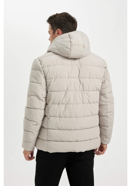 Su İtici Slim Fit Dar Kesim Astarlı Kapüşonlu Fermuarlı Cepli Dolgulu Mont R0216AZ24AU