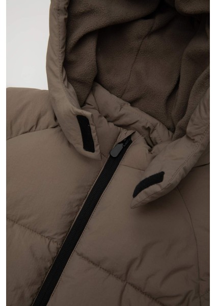 Erkek Bebek Su Geçirmez Çıtçıt Detay Kapüşonlu Ribana Kollu Fermuarlı Şişme Mont C3460A524WN