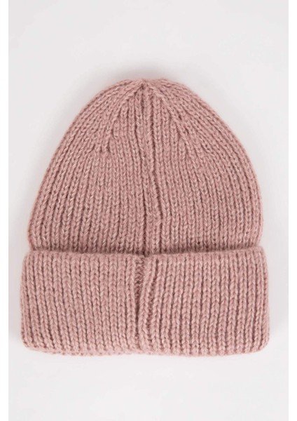 Kadın Dokuma Etiketli Kışlık Bere